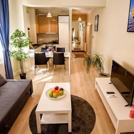 Apartment Manooy 2 Navodari